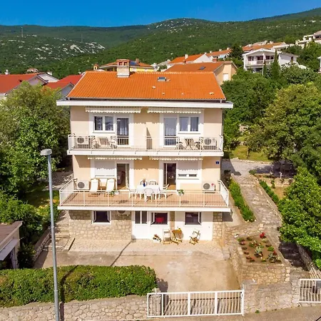 Lägenhet By The Sea Klenovica, Novi Vinodolski - 5575